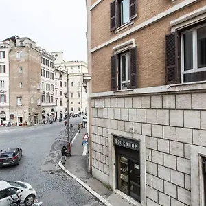 Apartamento Navona Atmosphere A Few Meters From Piazza Navona !!, Roma