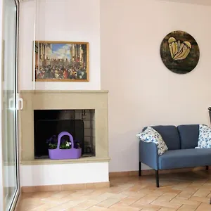 https://frally-home-intero-alloggio-appartamento.riccione-hotels.org
