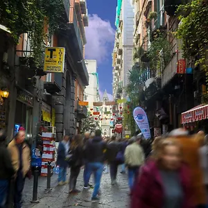 https://sime-napule.hotels-amalfi.com